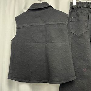 Conjunto Vaquero Juvenil GX-2026: Conjunto <span class=keywords><strong>de</strong></span> <span class=keywords><strong>Mezclilla</strong></span> <span class=keywords><strong>con</strong></span> Flores para Niñas - <span class=keywords><strong>Blusa</strong></span> <span class=keywords><strong>Negra</strong></span> <span class=keywords><strong>con</strong></span> Cuentas y Estampado Salpicado, Pantalones Anchos y <span class=keywords><strong>Falda</strong></span> - Product Image 3