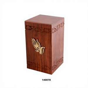 Urne en bois massif bénissant la main de Dieu Urne pour cendres humaines avec sac en velours gratuit - Product Image 1