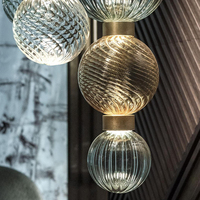 Lampe suspendue LED en fer et verre de style nordique européen moderne, hauteur réglable, globe ambre transparent pour l'éclairage de la maison et des restaurants