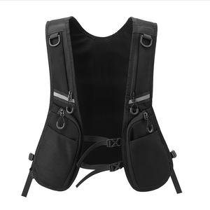 Gilet tactique imperméable en nylon pour homme, style streetwear hip-hop, avec poches de rangement fonctionnelles et sac à dos intégré - Product Image 4