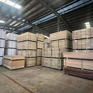 خشب أوكومي كامل 3 مم 4 مم 6 مم 7 مم 10 مم، خشب أوكومي تجاري مغطى بطبقة فيلم للاستخدام في مواقع البناء - Product Image 4