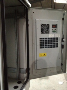 W-TEL 32U IP65 <b>Waterproof</b> Dustproof Aluminum Galvanized Steel Stainless Steel Battery <b>Storage</b> Cabinet Enclosure ROHS/CE - Product Image 4