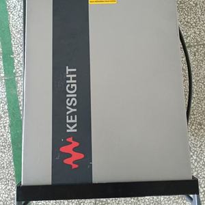 Keysight Agilent N5247B Analyseur de réseau micro-ondes PNA-X 10 MHz à 67 GHz testé et calibré dans des conditions de travail - Product Image 3