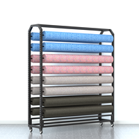 Présentoir à roulettes double face pour rouleaux de tissu, tapis, nappes et cuir
