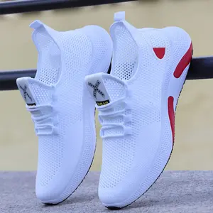 Erkek ayakkabıları yaz yeni nefes örgü Sneakers erkekler koşu rahat spor ayakkabı içi boş beyaz ayakkabı Tenis Masculino