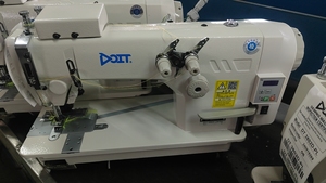 Machine à coudre industrielle à point de chaînette à 3 aiguilles haute vitesse DT3800-3/PL avec point de surjet plat – Prix - Product Image 4