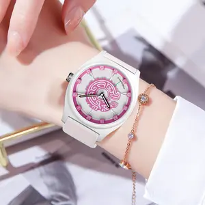 Boîtier recyclable océanique biosourcé Montre pour femme chic Achats en ligne Montre-bracelet pour femme en silicone souple