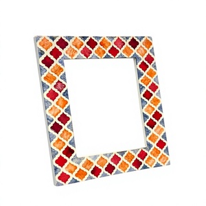 Cadre photo rectangulaire artisanal en résine écologique Khadim Handicrafts, décoration vintage pour la maison et le bureau - Product Image 1