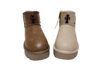 Bottines d'hiver pour femmes en cuir PU imperméable avec décorations métalliques personnalisées, doublées de fourrure, antidérapantes, à plateforme, pour l'extérieur