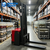 Chariot élévateur électrique à mât étroit de 1,5 tonne, à batterie, avec mât triphasé de 4,5 m pour stockage en hauteur