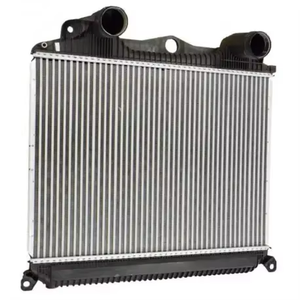 เครื่องทำความเย็นอะลูมิเนียมอินเตอร์คูลเลอร์รถบรรทุกสำหรับผู้ชาย tgx 480 <span class=keywords><strong>nissens</strong></span> 97034ใหม่81061300180 81061300198 81061300232 81061300216 - Product Image 5