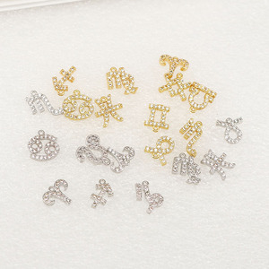 Ciondolo Zodiacale CZ7987 di Alta Qualità, Mini Charm Astrologico con Micro Pavé di Zirconi, Piccolo Ciondolo Oroscopo per Regalo di Compleanno - Product Image 3