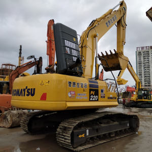 Excavadora Hidráulica Usada en Buen Estado, Komatsu PC220-8 de 22 Toneladas, Modelo 2022, Bajo Precio, con Motor, Caja de Cambios y Bomba de Engranajes - Product Image 2