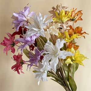 A-904 <span class=keywords><strong>automne</strong></span> Style soie artificielle araignée lys fleurs 3 têtes lys plante fleur ampoules lys pour la décoration de la maison - Product Image 2