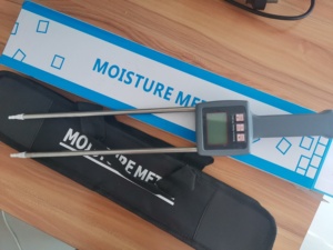 ZT ZT-1117B Humidimètre numérique portable pour coton, affichage LCD rétroéclairé, matériau plastique, précision de 0,5 %, plage de mesure 5 % - 40 %, garantie 6 mois - Product Image 2