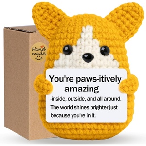 Peluche Corgi miniature faite à la main en crochet - Parfaite comme cadeau d'inspiration ou de soutien émotionnel - Product Image 1