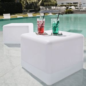 Lampe flottante cube <span class=keywords><strong>LED</strong></span> RGB IP68 rechargeable en plastique de 30 cm pour piscines, chaises, orbe pour piscines au <span class=keywords><strong>sol</strong></span>, décoration de fête - Product Image 2