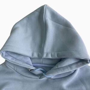 Sweat à capuche pour homme personnalisé avec logo, en molleton de coton lourd de haute qualité, minimaliste, avec embossage 3D unique - Product Image 3