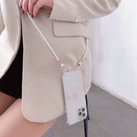 Coques de téléphone portable de luxe en PC et TPU, étanches, avec lanière de cou, tendance, logo personnalisé, en gros, transparentes, avec chaîne de perles de créateur, pour filles