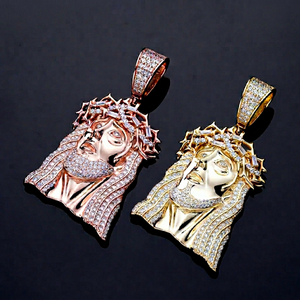 Pendentif visage de Jésus plaqué or rose avec cristaux en strass, charme religieux chrétien, bijoux unisexes - Product Image 1