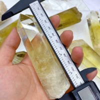 Vente en gros de tours de pierres de guérison sculptées en cristal de citrine naturelle de haute qualité pour la décoration intérieure Feng Shui