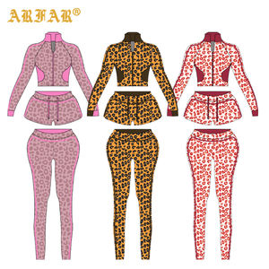 Completo Sportivo Donna Primavera 2026, Tuta Trendy con Stampa Leopardata, Giacca Aderente e Pantaloncini, Set Donna Personalizzabile con Logo - Product Image 1