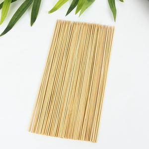Brochetas de bambú Bamboo Saint de 4.0 mm x 250 mm desechables para barbacoa y salchichas a la parrilla - Product Image 4