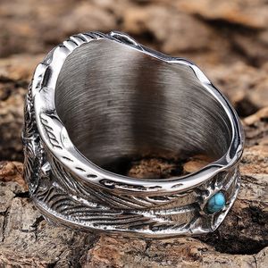 Bague d'aigle pour homme de style vintage antique |   Acier inoxydable avec incrustation de turquoise |   Styles masculins audacieux et rustiques - Product Image 4