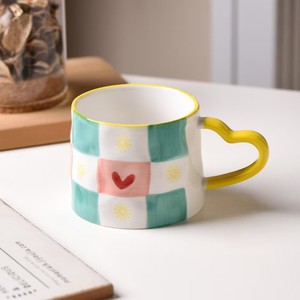 Porte-clés en céramique personnalisé pour fille, motif mignon, tasse à café et tasse à lait peintes à la main, un cadeau pour les amis - Product Image 4