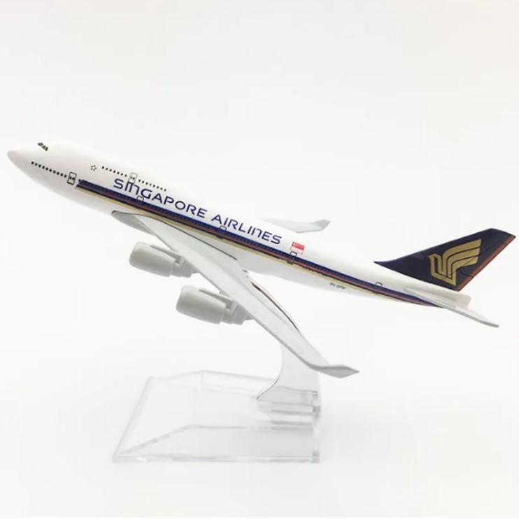 B747 SINGAPORE