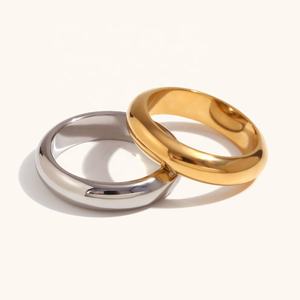 Anillos gruesos de joyería minimalista Dingran, anillos simples de acero inoxidable chapados en oro de 18 quilates sin deslustre - Product Image 1