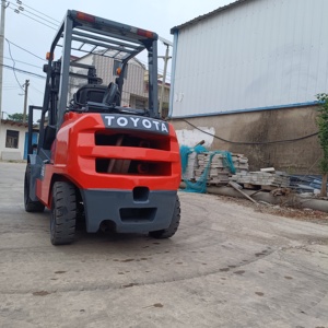 <b>Used</b> 3.5 Ton Toyota Forklift Japanese Engine Gas 3.5 Ton LPG/Gasoline <b>Used</b> Toyota Forklift with Loading Capacity <b>Pallet</b> Truck - Product Image 4