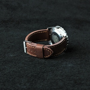 Correa de Reloj de Cuero Genuino Personalizada Boshiho y Soporte para Reloj - Product Image 6
