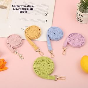 Coleira Ajustável para Cães com Padrão de Abelha, Cinta de Peito para Passeio, Ideal para Cães Pequenos e Médios - Product Image 5