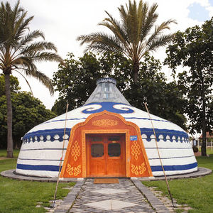 Personnalisation en usine grande tente de <span class=keywords><strong>yourte</strong></span> mongole de luxe imperméable à l'eau épaissie PVC Oxford chaud coupe-vent étanche à la pluie pour l'extérieur - Product Image 6