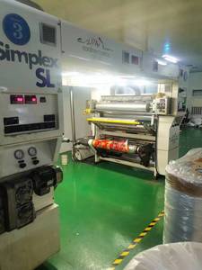 Máquina laminadora sin solvente running 1300 usada - Product Image 3