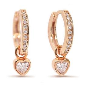 Elegante Neue Huggie-Creolen aus 925er Sterlingsilber, 18K vergoldet, mit kleinen Herz-Anhängern in Zargenfassung für Damen zur Hochzeit - Product Image 6