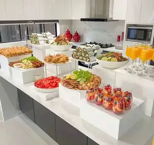 Ensemble de 8 présentoirs de desserts alimentaires carrés en acrylique pour buffet blanc