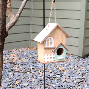 Haute qualité moderne vente en gros cabane rustique suspendue extérieur maison d'oiseau rustique jardin peint décoratif en bois extérieur nichoir - Product Image 6