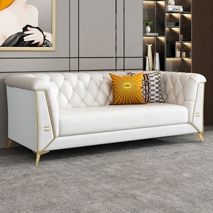 Ensemble de canapés <span class=keywords><strong>Chesterfield</strong></span> en bois de luxe personnalisable avec revêtement en cuir PU, design sans accoudoirs pour <span class=keywords><strong>2</strong></span> ou 3 places - Product Image 3