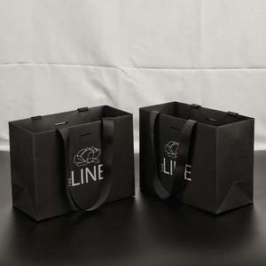 Sacs d'emballage en papier faits à la main à partir de papier spécial, sacs d'emballage cadeaux pour bijoux de mode personnalisés, sacs de shopping en papier avec poignée découpée et logo - Product Image 3