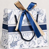 Sac de luxe blanc de marque JYF avec fermeture magnétique et poignées, impression personnalisée, fournisseur en gros de chaussures et vêtements, vente au détail internationale