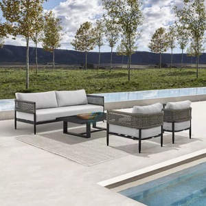 Ensemble de salon de jardin 5 places en aluminium tressé de luxe pour hôtel, résistant aux intempéries, avec table basse - Product Image 1