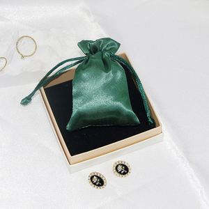 Sacs de luxe personnalisés en satin de soie pour perruques, chapeaux, chaussures, casquettes de baseball, sacs cadeaux, pochettes à cordon pour emballage - Product Image 4