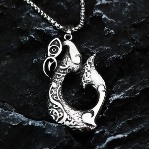 Colgante de acero inoxidable con diseño de anzuelo vikingo para hombre, amuleto con diseño geométrico asimétrico para ropa, regalo a juego - Product Image 1