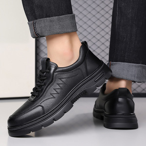 Chaussures décontractées en cuir pour hommes, bout rond, lacets, doublure en maille respirante, semelle extérieure en caoutchouc, semelle intermédiaire en EVA, toutes saisons, pour l'extérieur - Product Image 4