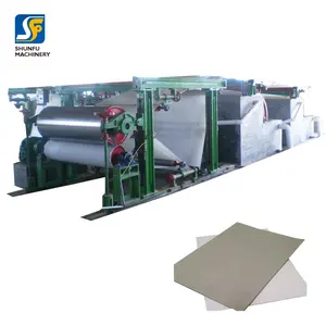 Macchina per la produzione di prodotti in cartone per sottopiede per scarpe piccole per attività domestiche - Product Image 1