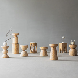 Hermosa Mesa de Centro de Madera Maciza con Decoración de Raíz Tallada, Diseño Moderno y Sencillo, Origen Chongqing, para Uso Doméstico y en Alojamientos - Product Image 1