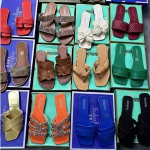 Женские Шлепанцы из искусственной кожи, удобные и мягкие повседневные шлепанцы для женщин в тропическом стиле, для осени, лета и весны - Product Image 5