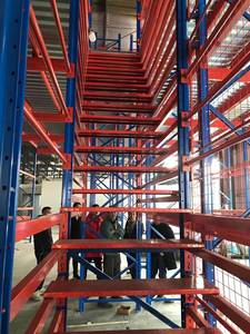 Plateforme de mezzanine personnalisable en acier, rayonnages industriels robustes en acier thermolaqué pour entrepôt, rayonnages de stockage pour grenier - Product Image 2